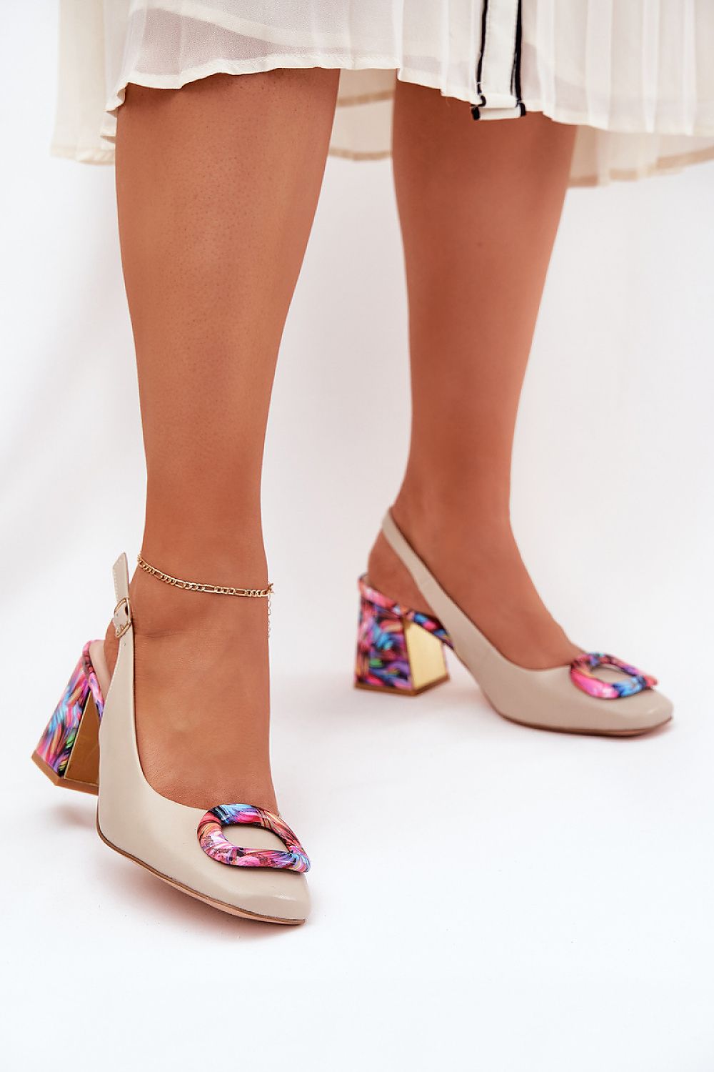 Sandalen mit Absatz model 210693 Step in style
