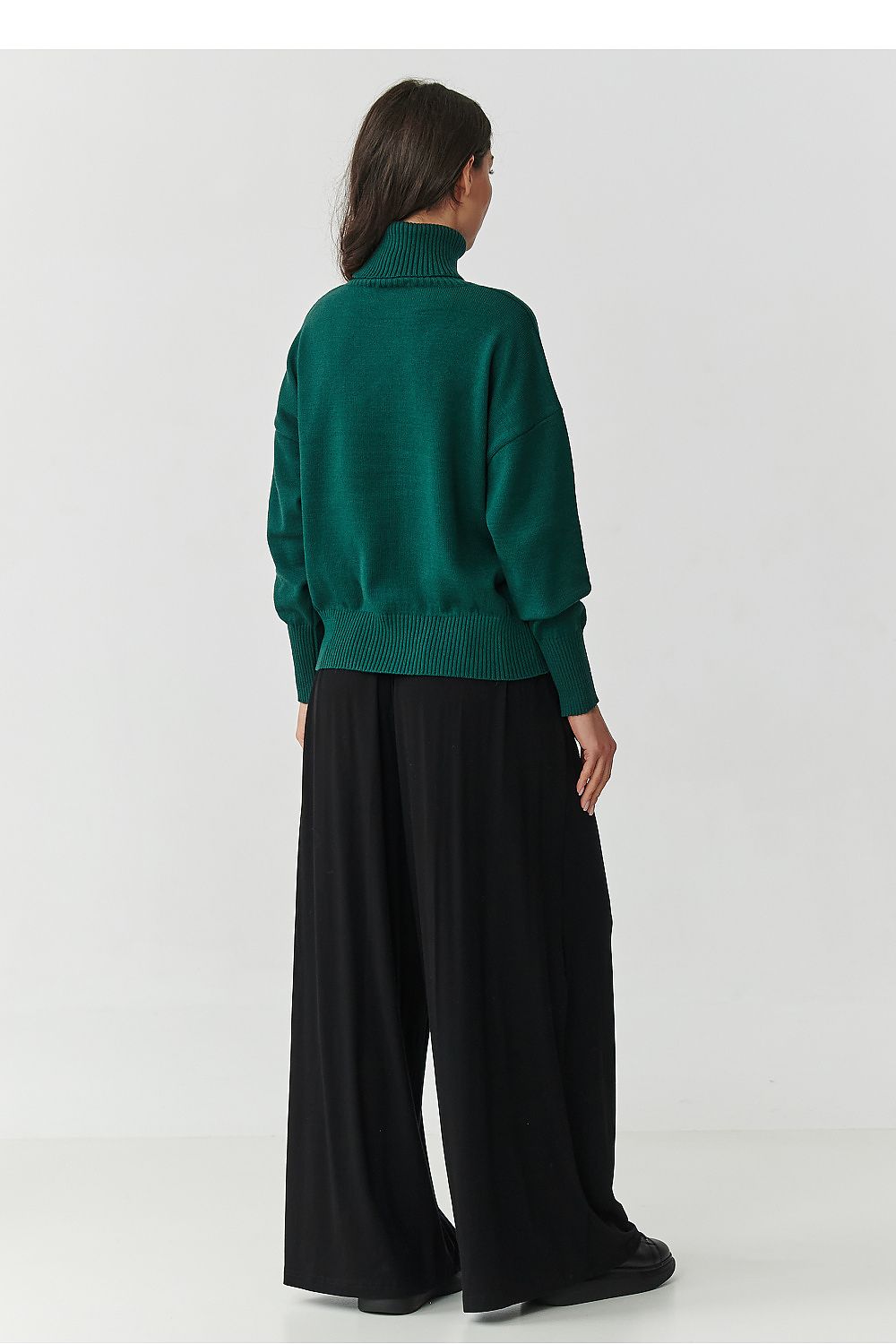 Rollkragenpullover model 217396 Makadamia