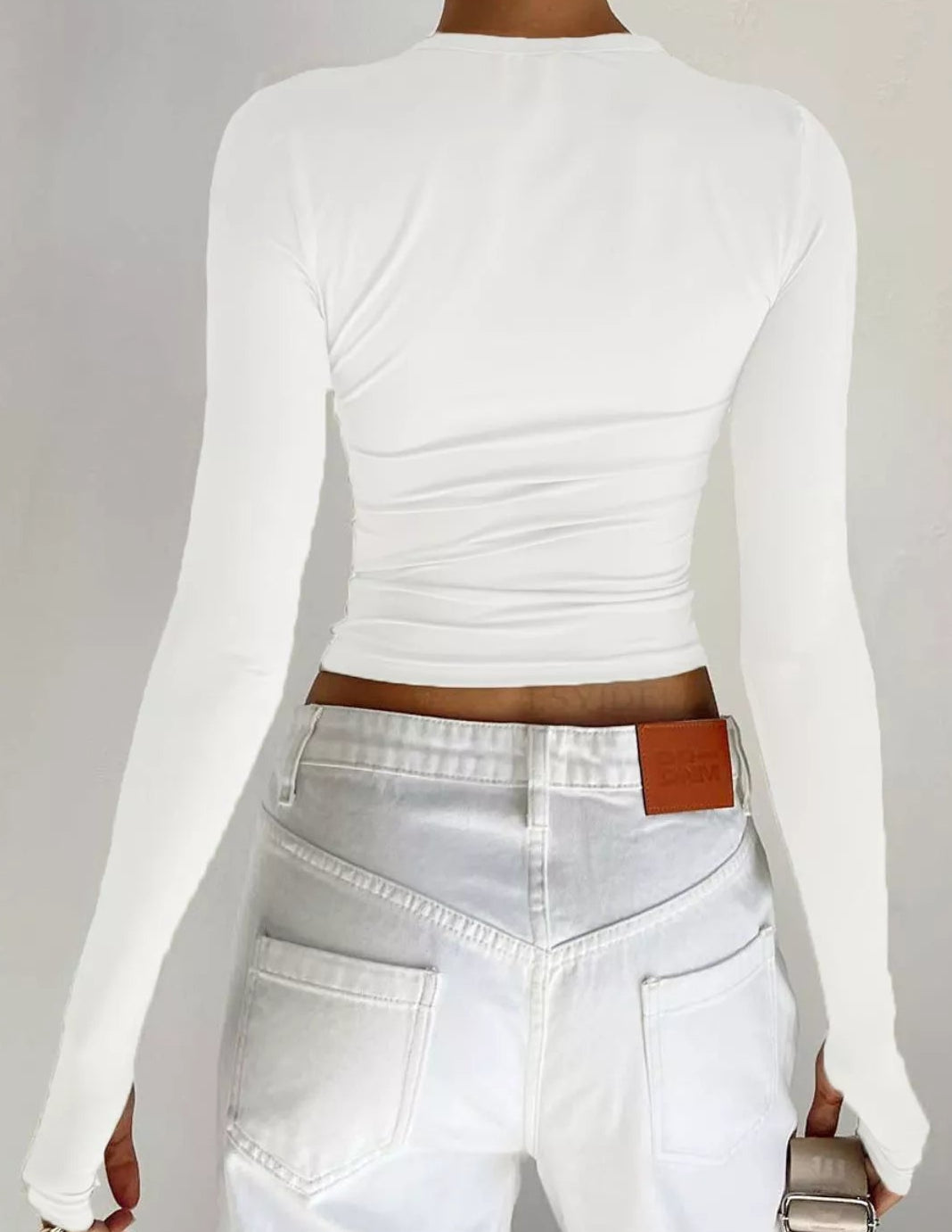 Damen Langarmshirt mit langen Ärmeln in Rückansicht