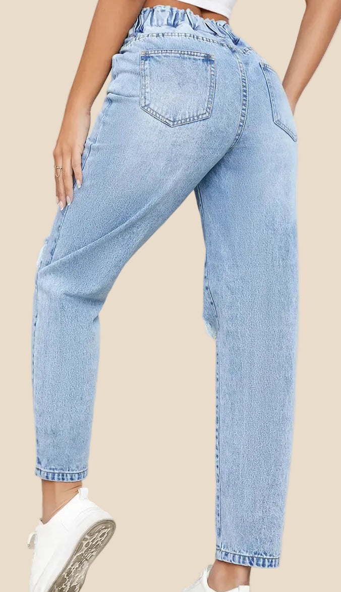 Rückansicht der High-Waist Damen Jeans mit klassischer Denim-Passform