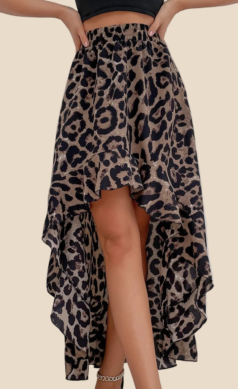 Leopardenrock für Damen mit seitlicher Ansicht des asymmetrischen High-Low-Saums