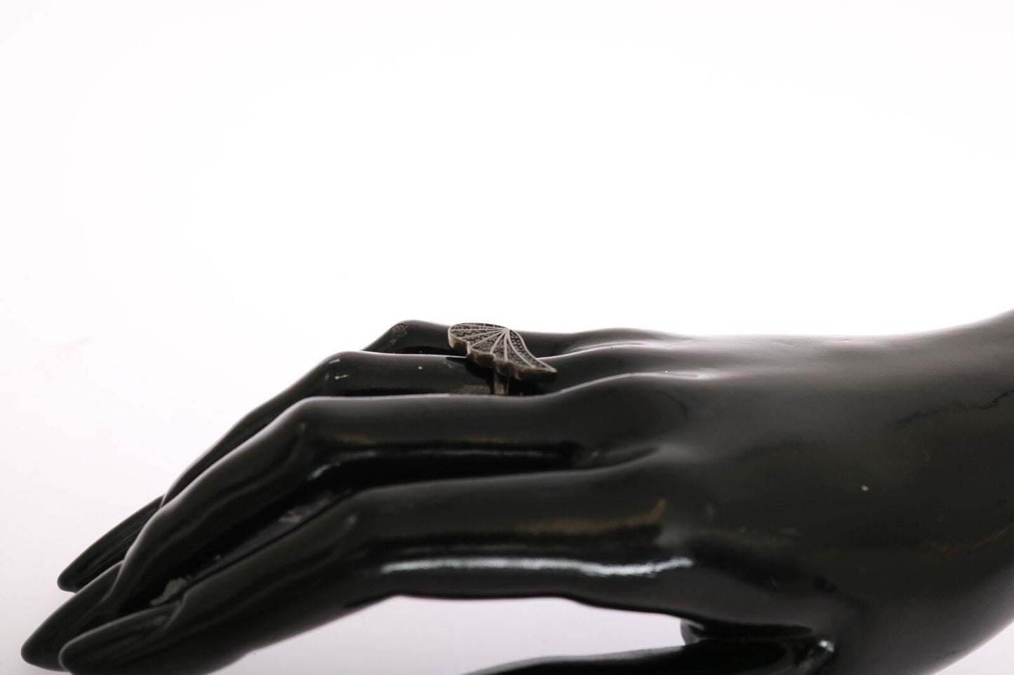 Nialaya Damen Ring aus schwarzem rhodiniertem Sterlingsilber mit schwarzen CZ-Kristallen