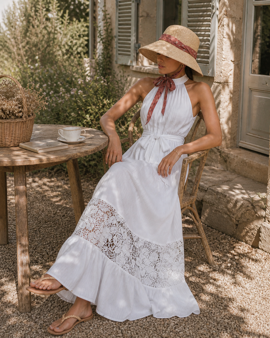 Eleganter Damen Strohhut mit floralem Band – Sommerhut mit Krempe