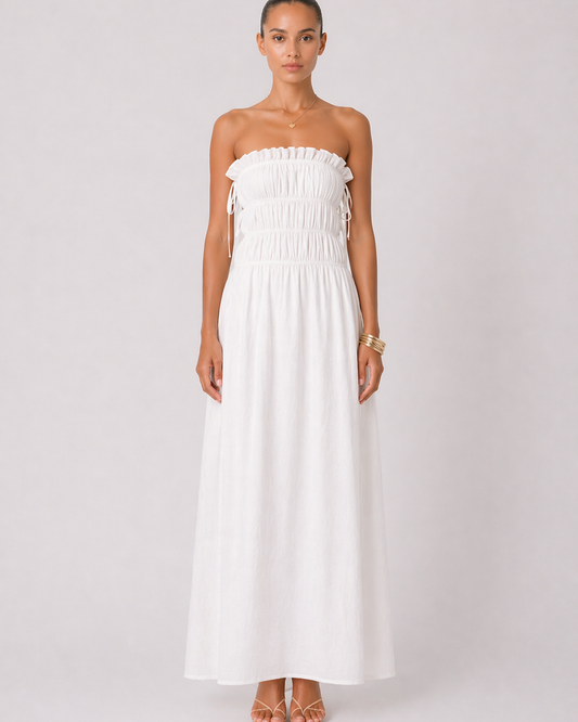 Trägerloses Maxikleid mit gesmoktem Oberteil