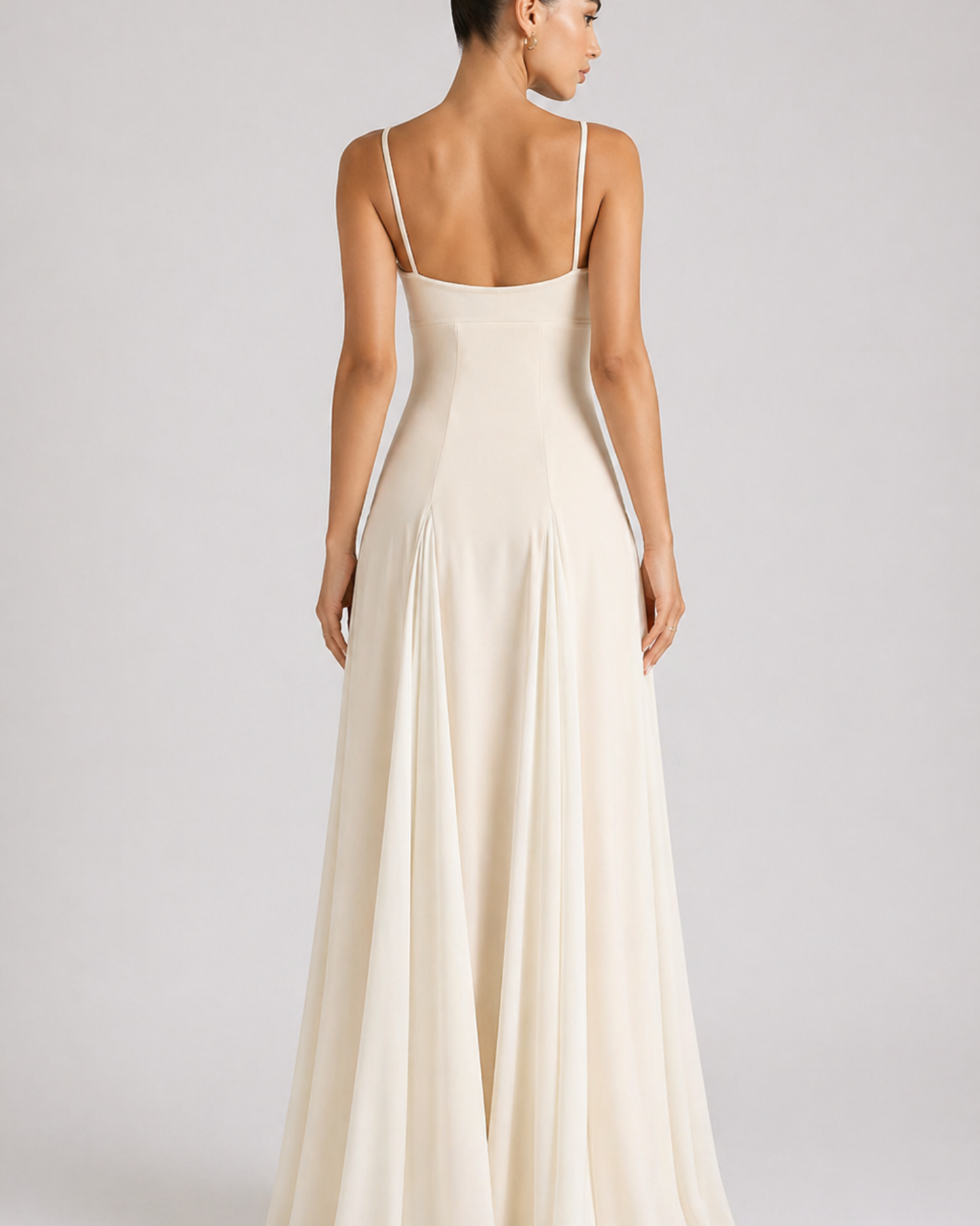 Fließendes Maxikleid mit Spaghettiträgern
