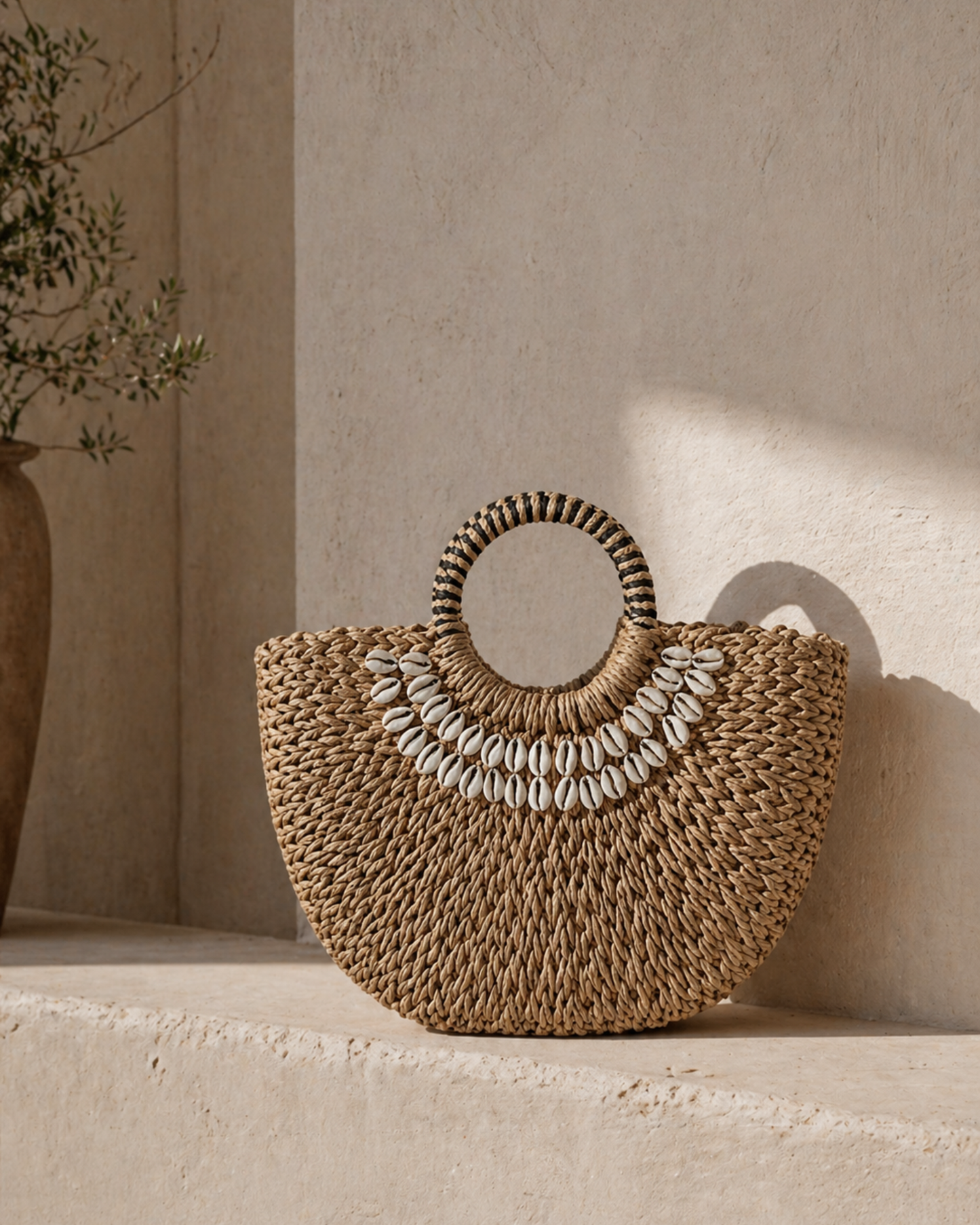 Damen Strohtasche mit Muschel-Details – Sommer Handtasche