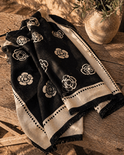 Damen Schal mit floralem Muster – Elegantes Halstuch