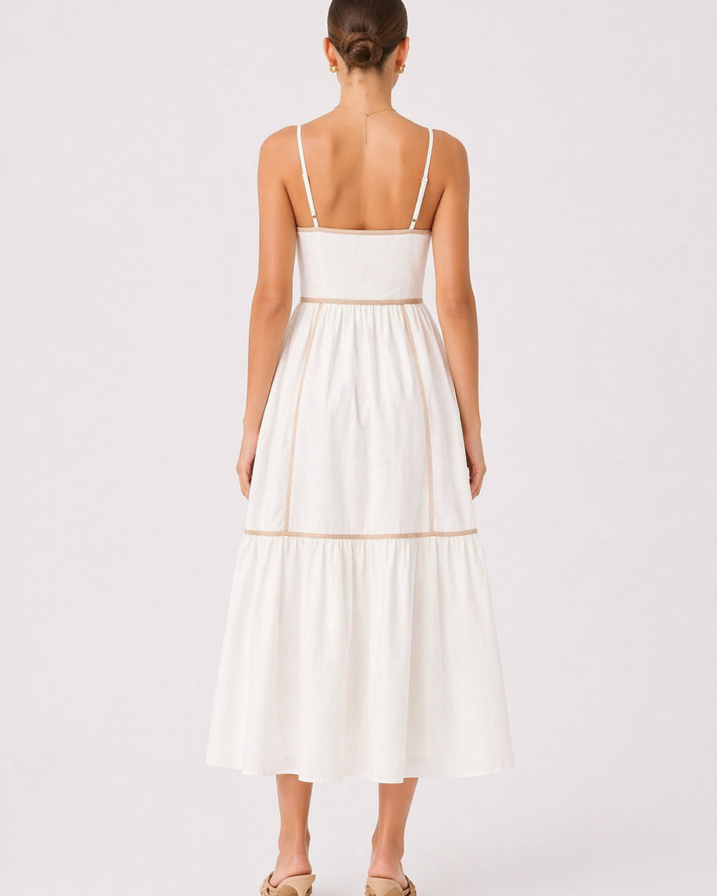 Midi Kleid mit Square Neck und Kontrastsaum