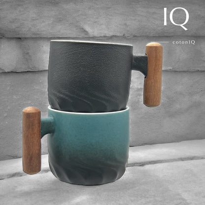 Designer-Espressotasse mit Holzgriff – Schwarz-Grün – 70 ml