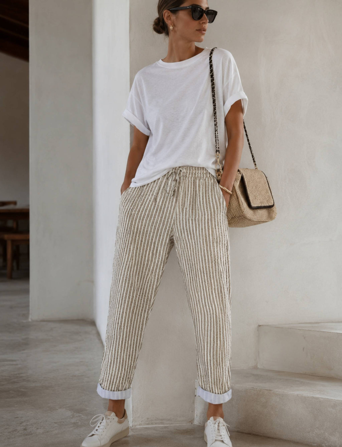 Gestreifte Damenhose mit Kordelzug, Cropped