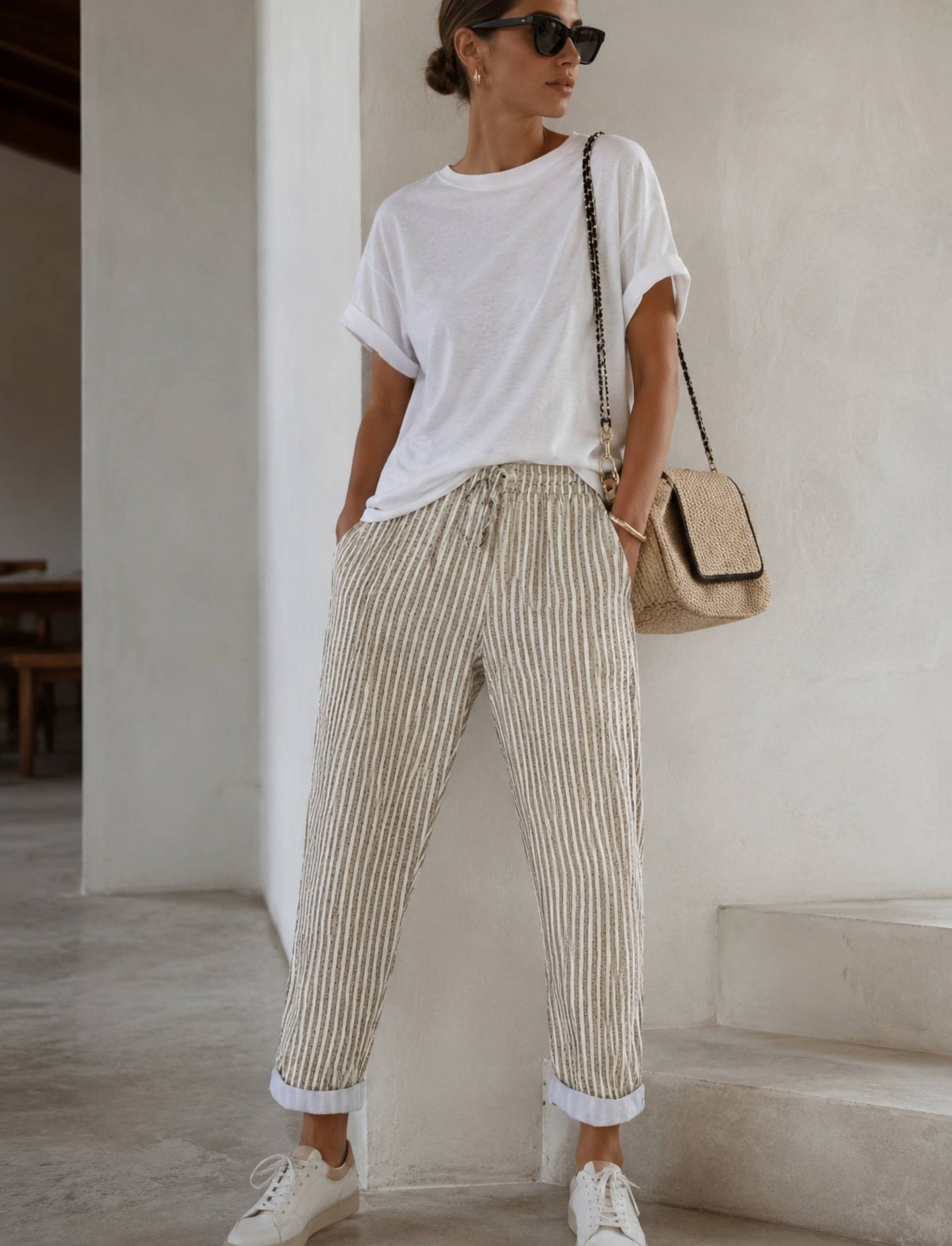 Gestreifte Damenhose mit Kordelzug, Cropped