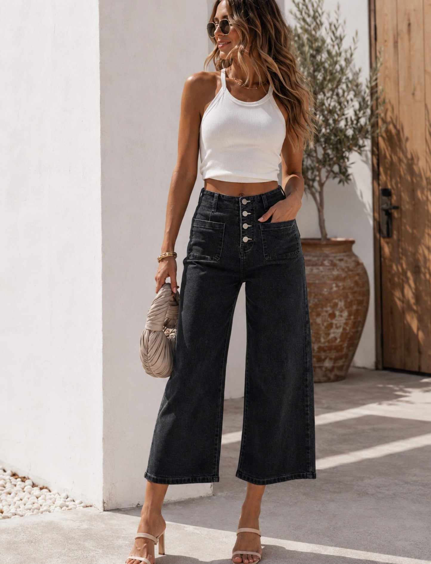 Moderne Damen High-Waist Wide-Leg Jeans mit Knopfleiste