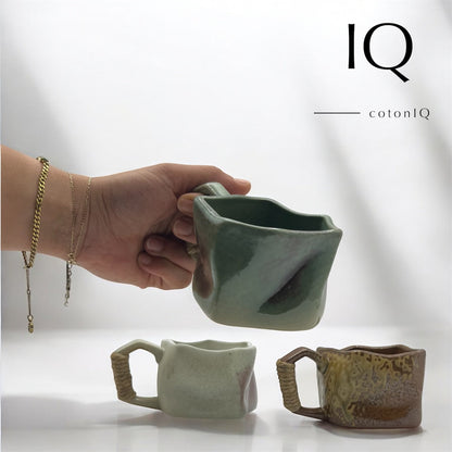 Handgefertigte Keramiktasse – Rustikales Unikat – Blau- und Erdtöne –  230 ml