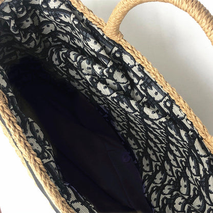 SolunaWeave™ – Coastal Barrel Straw Satchel
