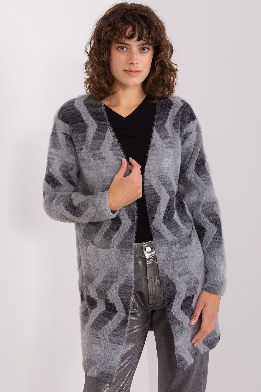  Cardigan model 188854 AT 
