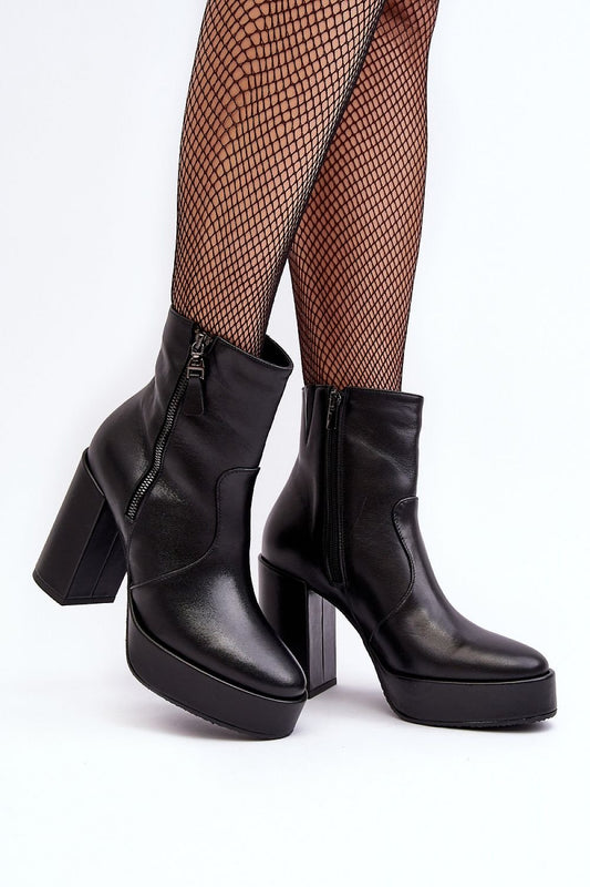 Stiefeletten mit Absatz Step in style