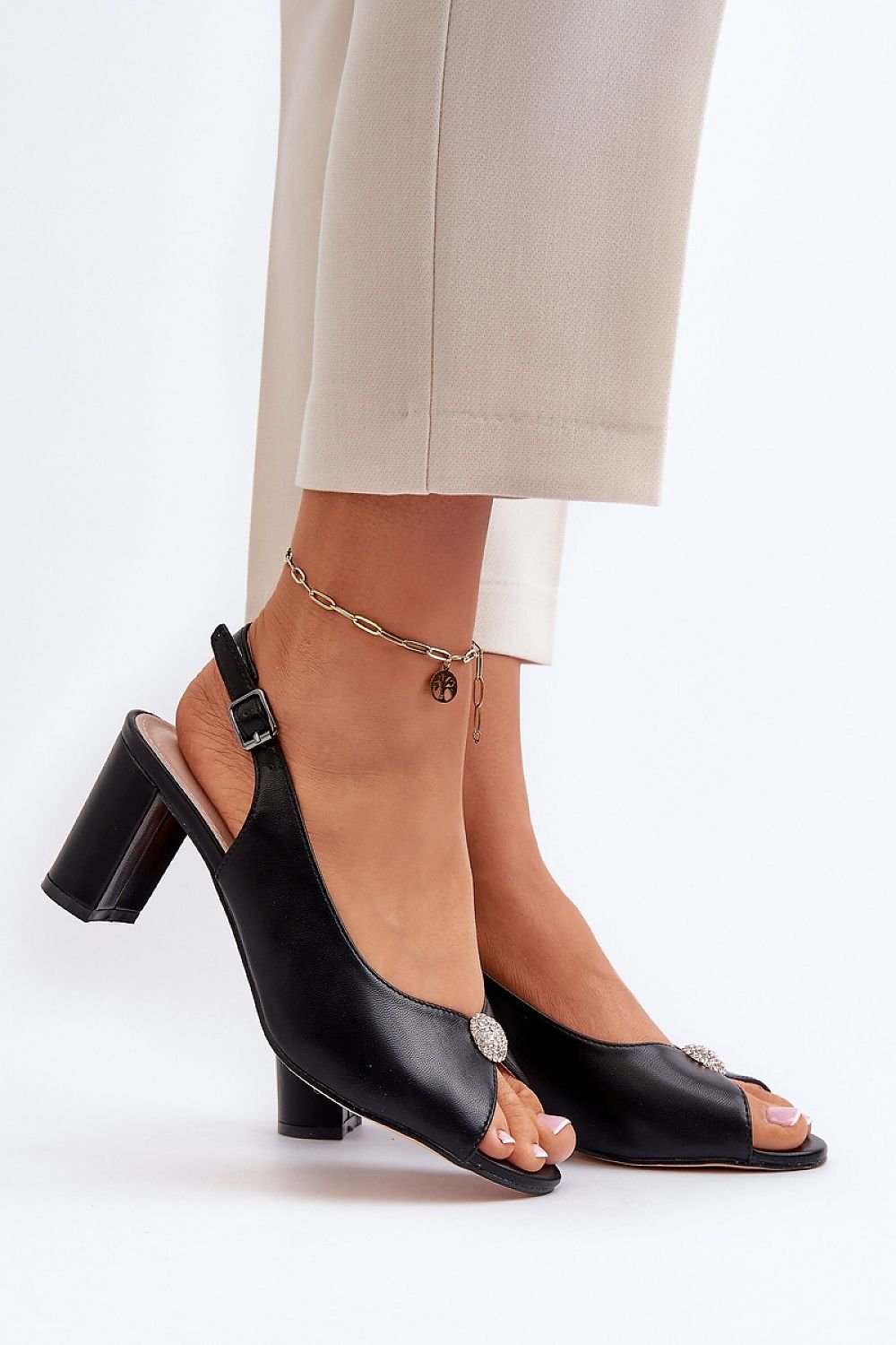 Sandalen mit Absatz Step in style