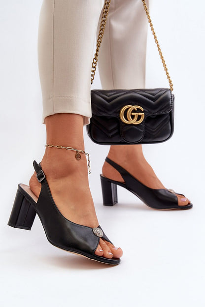 Sandalen mit Absatz Step in style