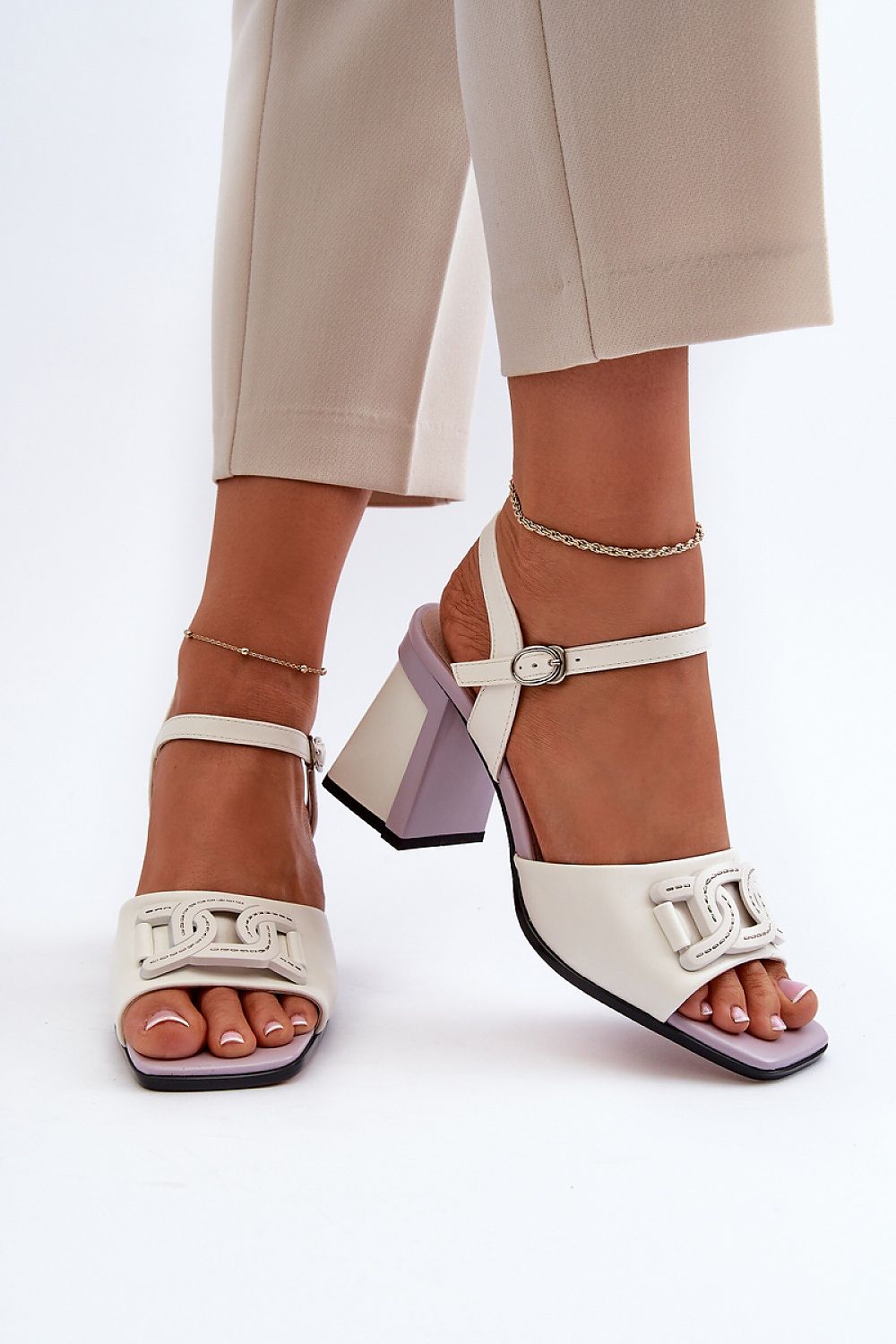 Sandalen mit Absatz Step in style