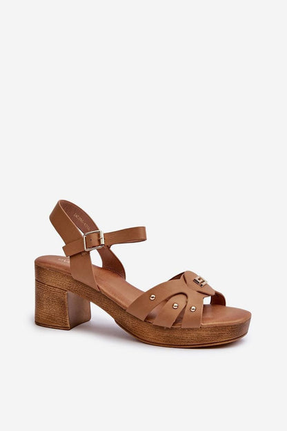 Sandalen mit Absatz | Step in style
