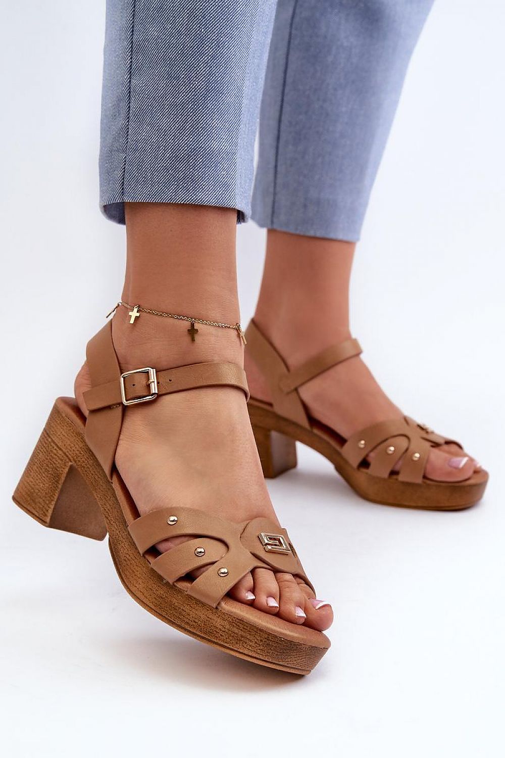 Sandalen mit Absatz | Step in style