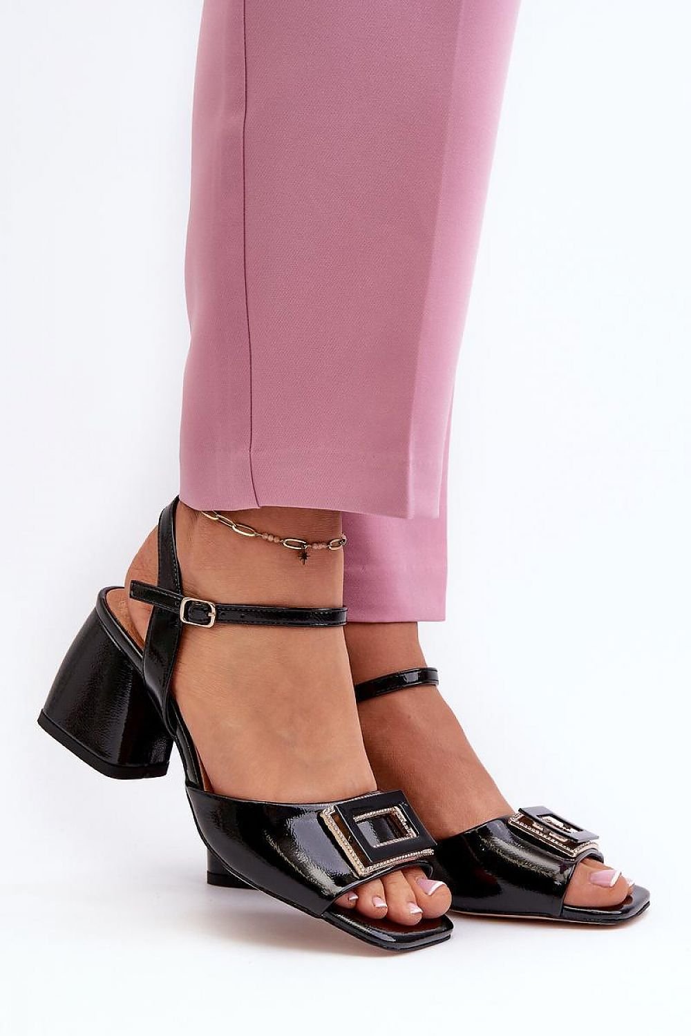 Sandalen mit Absatz Step in style