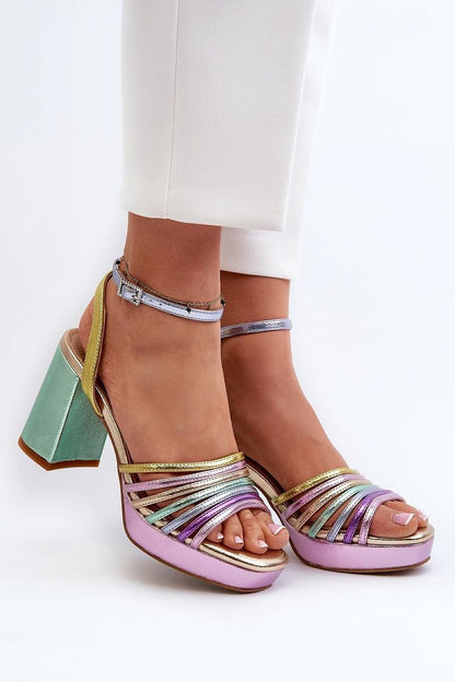 Sandalen mit Absatz | Step in style