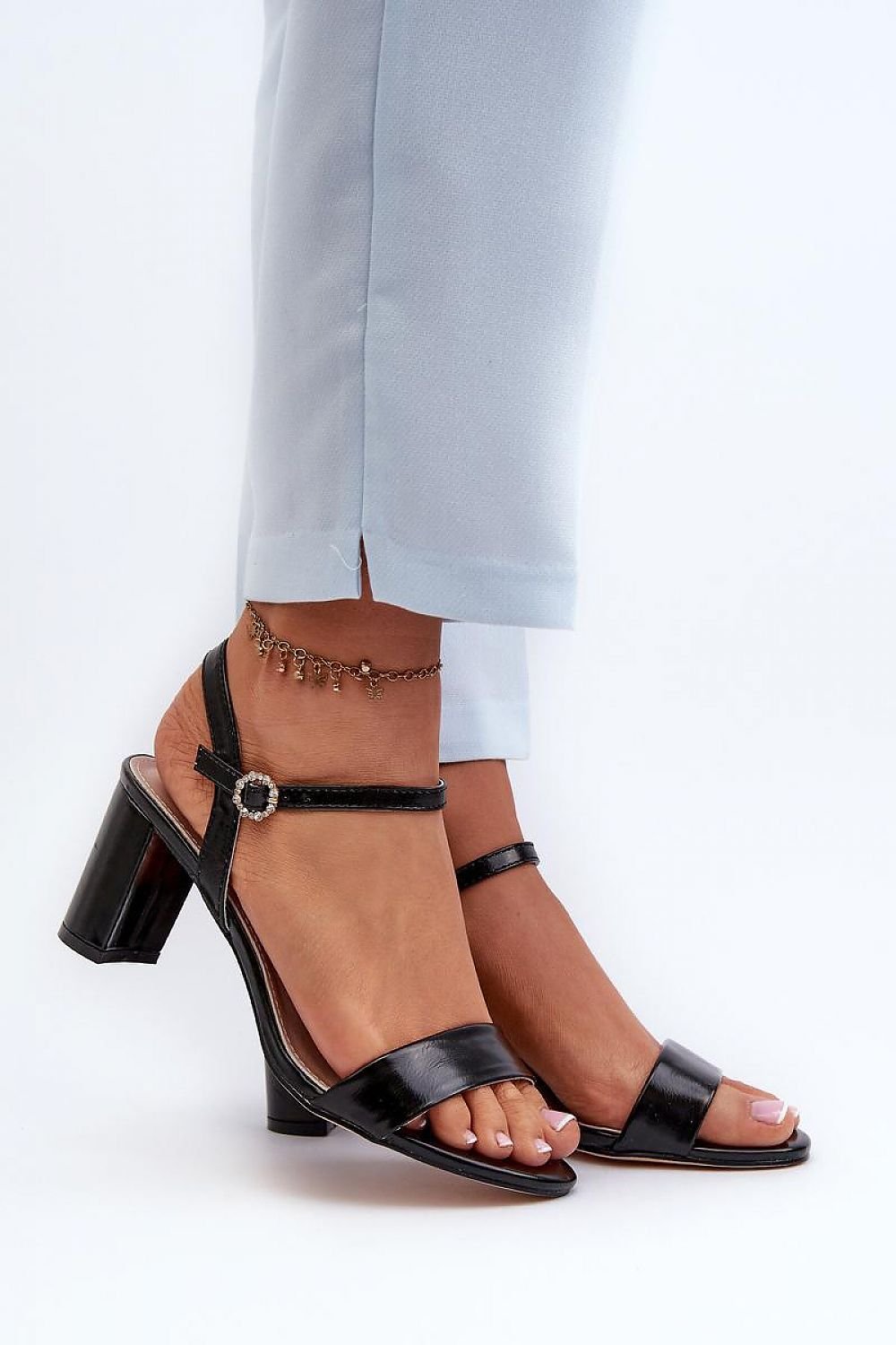 Sandalen mit Absatz | Step in style