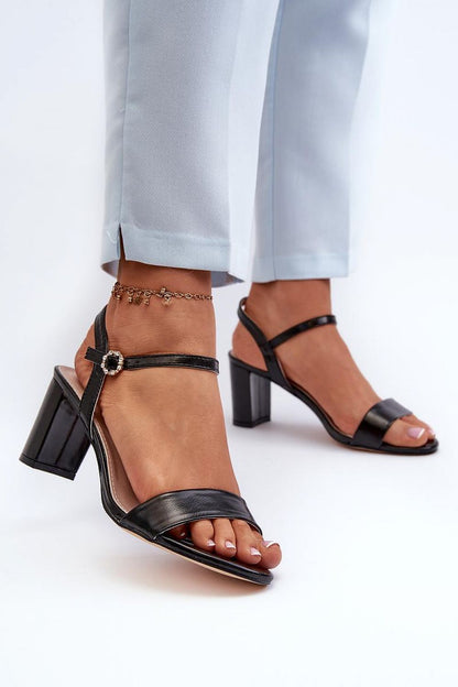 Sandalen mit Absatz | Step in style