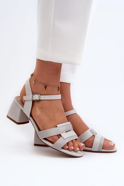 Sandalen mit Absatz | Step in style