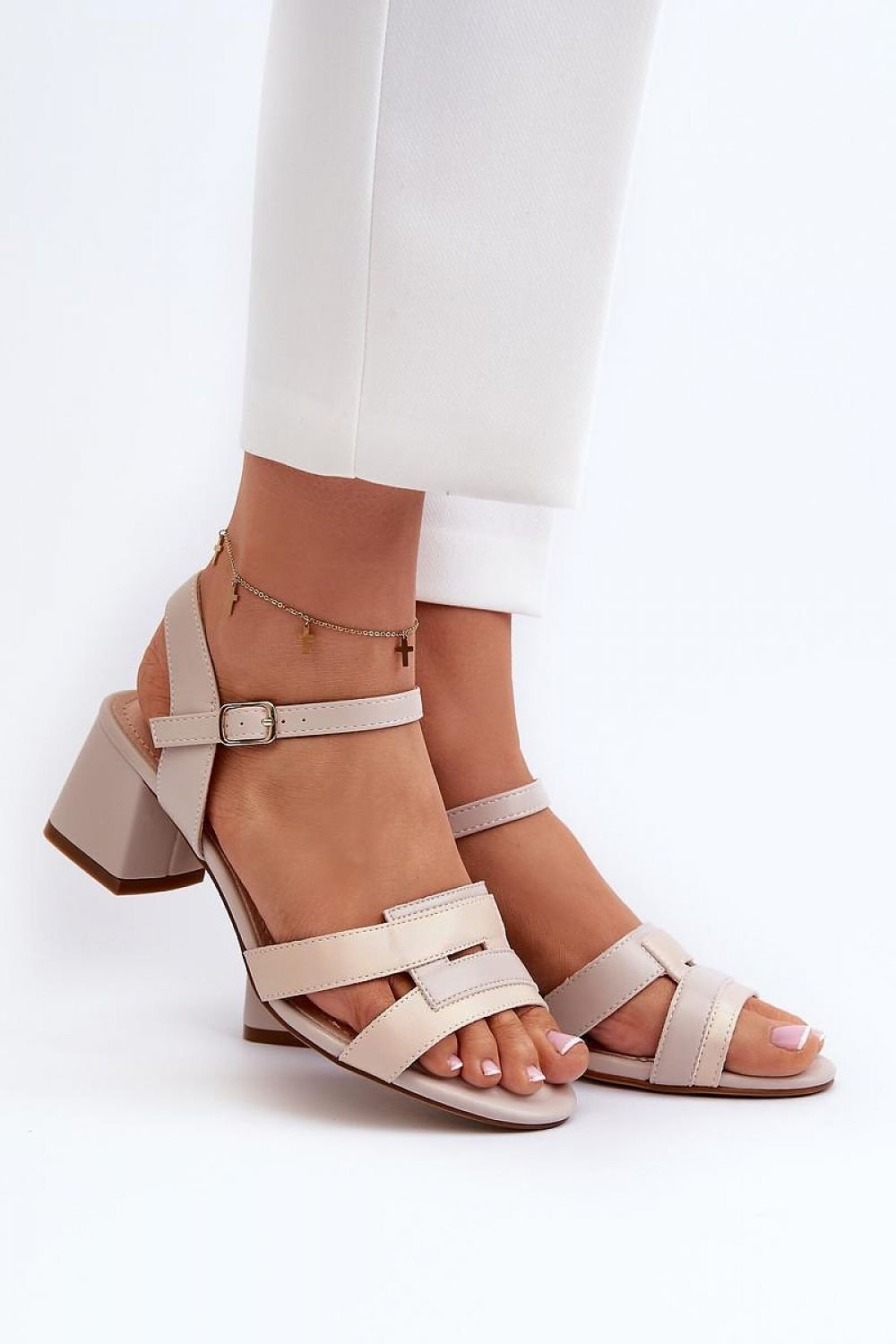 Sandalen mit Absatz | Step in style