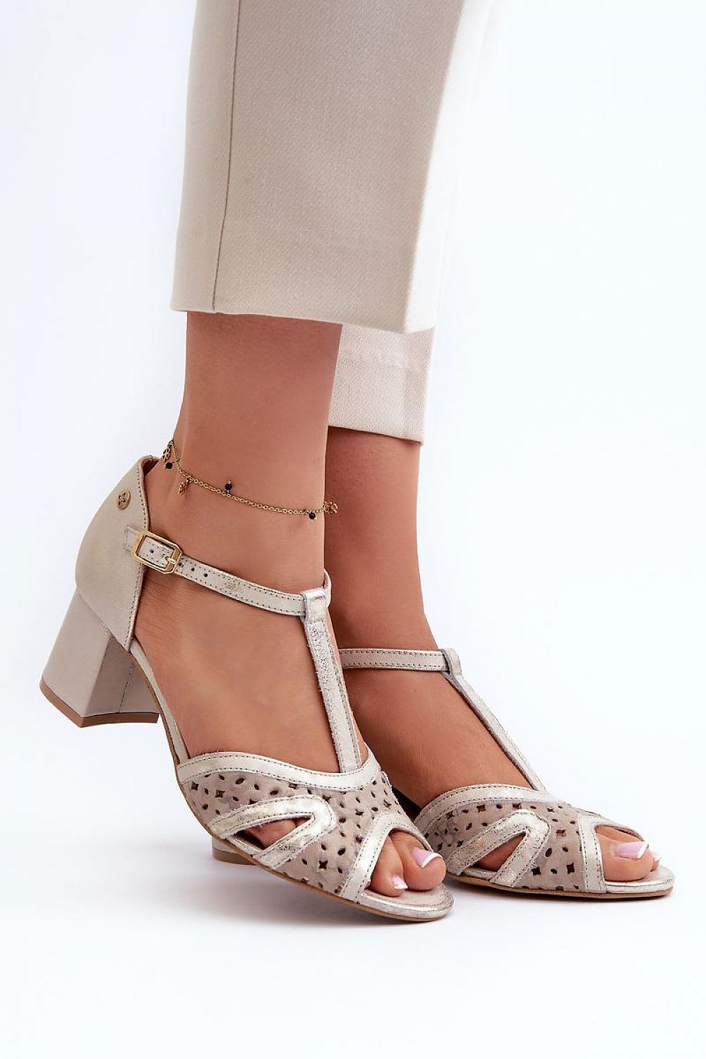 Sandalen mit Absatz Step in style