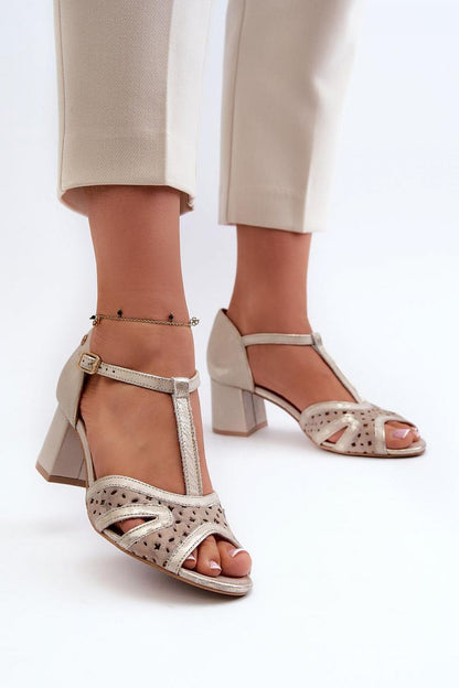 Sandalen mit Absatz Step in style