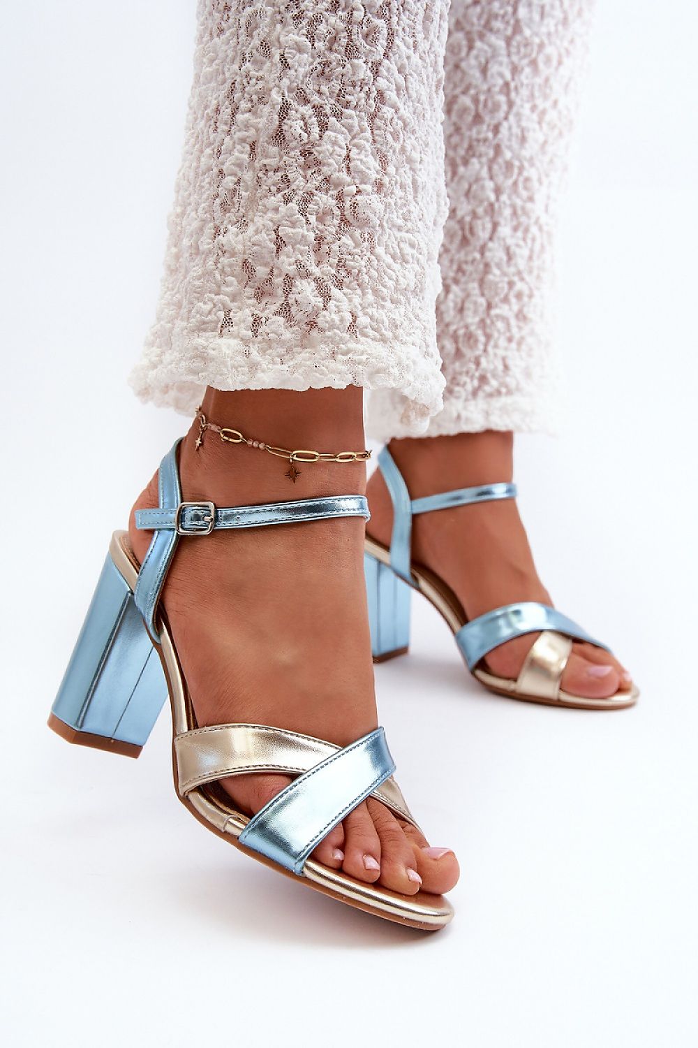 Sandalen mit Absatz | Step in style