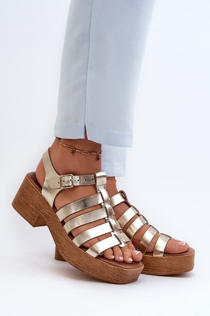 Sandalen mit Absatz Step in style