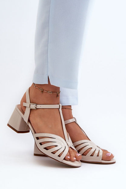 Sandalen mit Absatz | Step in style