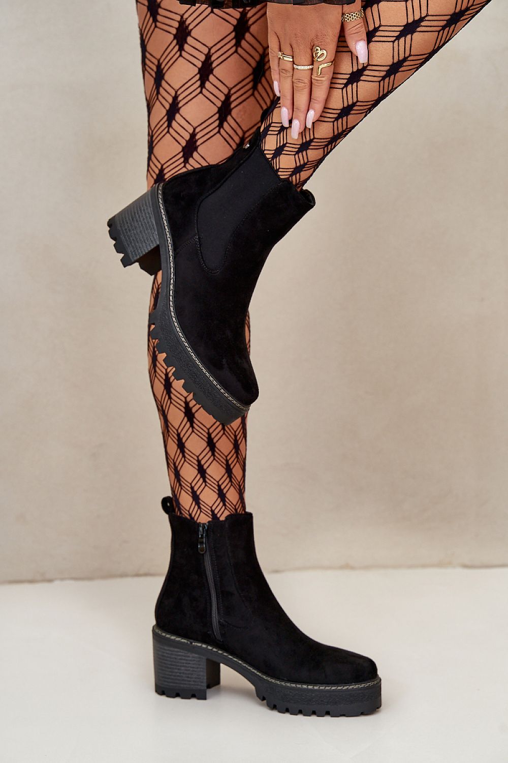 Stiefeletten mit Absatz | Step in style