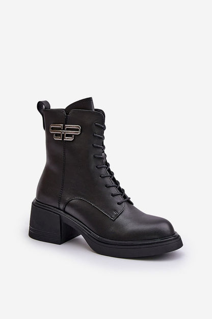 Stiefeletten mit Absatz Step in style