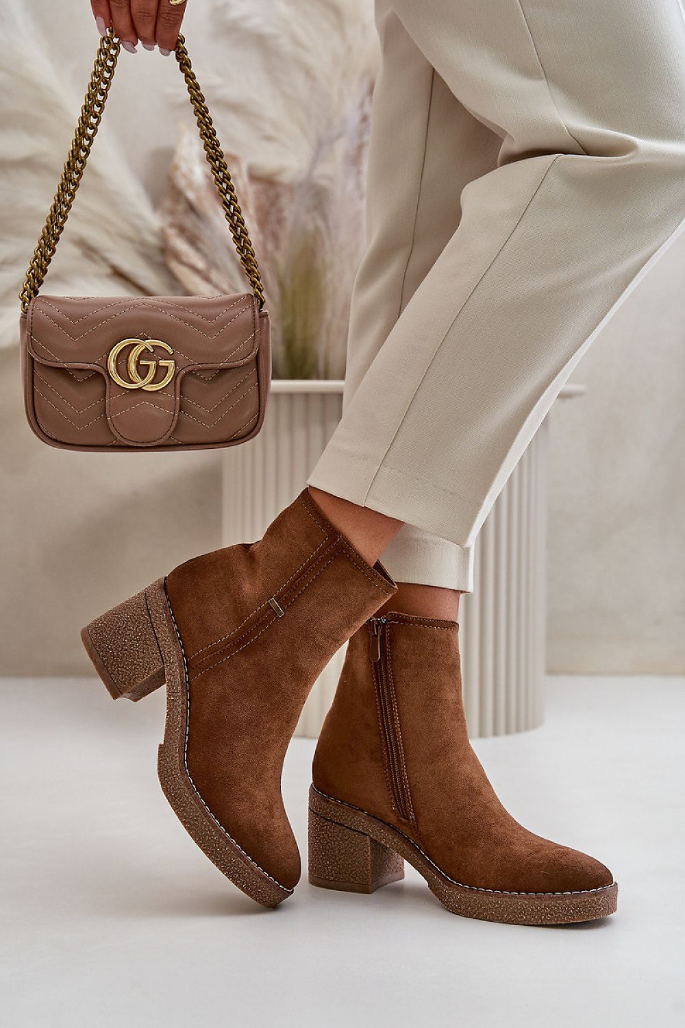 Stiefeletten mit Absatz | Step in style