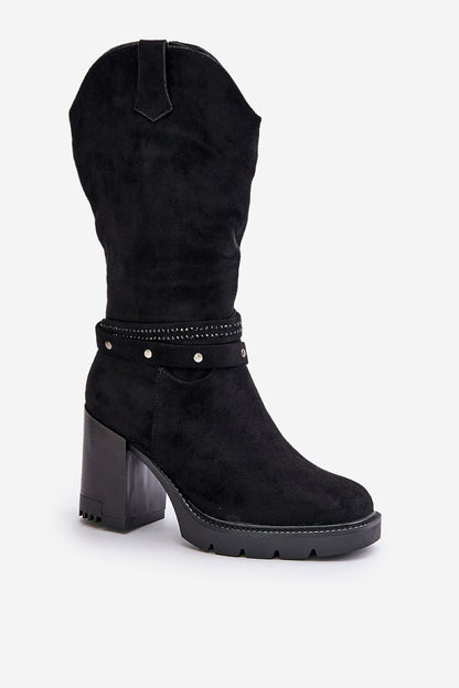 Stiefel mit Absätzen | Step in style