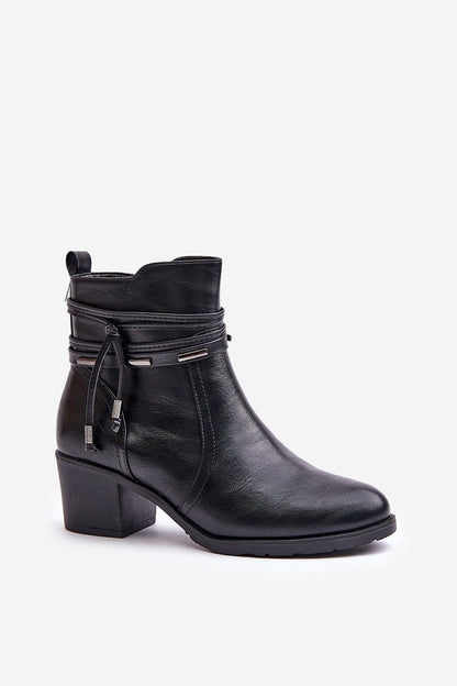 Stiefeletten mit Absatz | Step in style