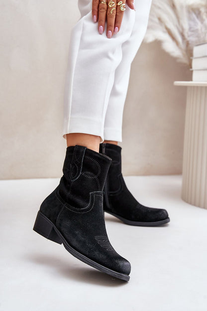 Stiefeletten mit Absatz Step in style