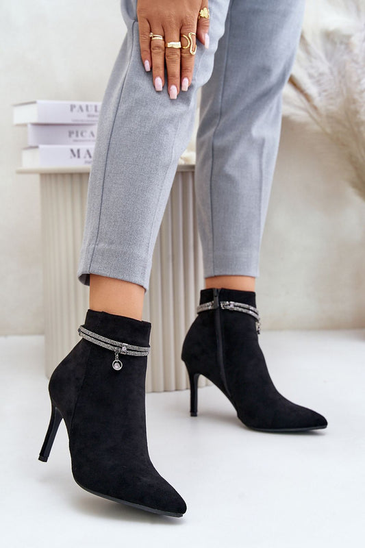 Stiefeletten mit Absatz Step in style