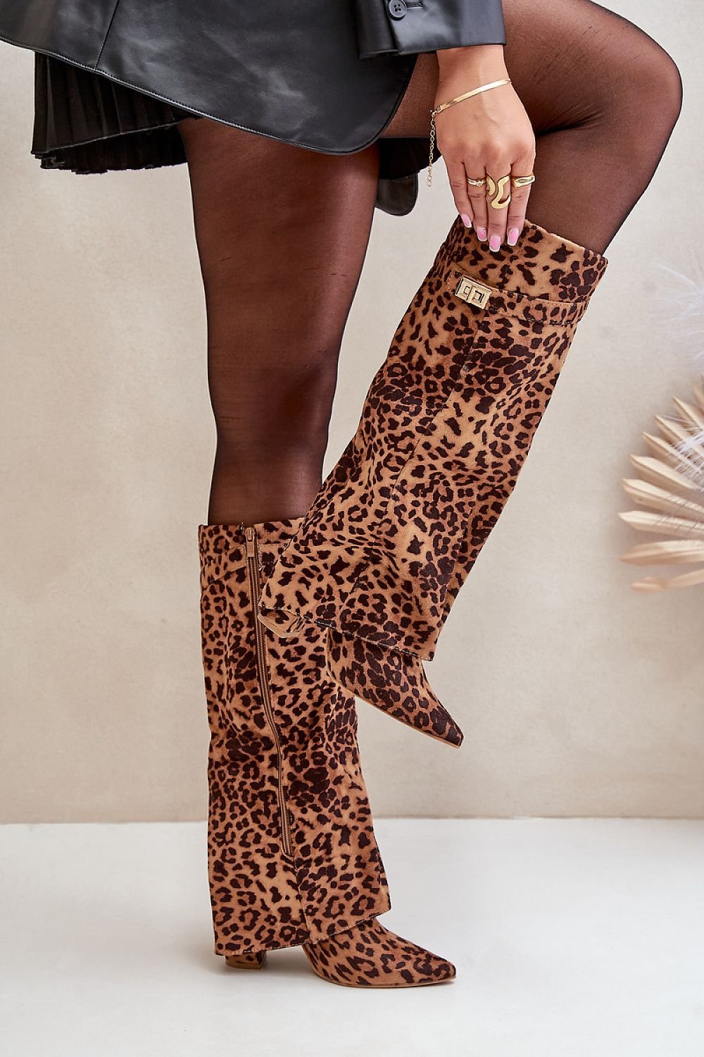 Stiefel mit Absätzen Step in style