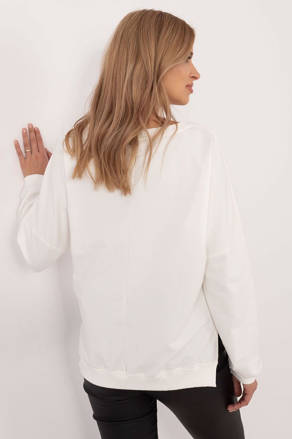  Sweater model 203700 Factory Price 