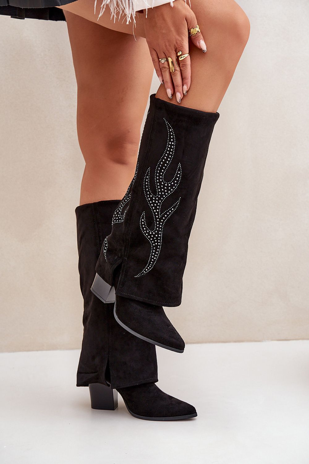 Stiefel mit Absätzen | Step in style