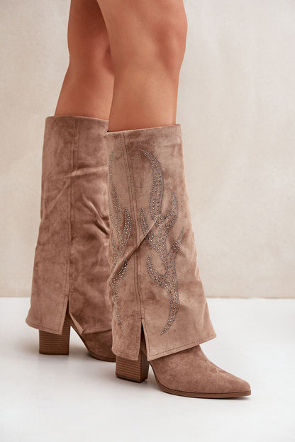 Stiefel mit Absätzen | Step in style