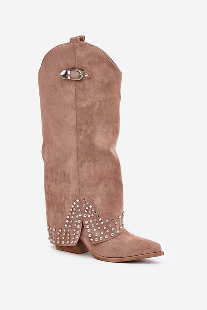 Stiefel mit Absätzen | Step in style