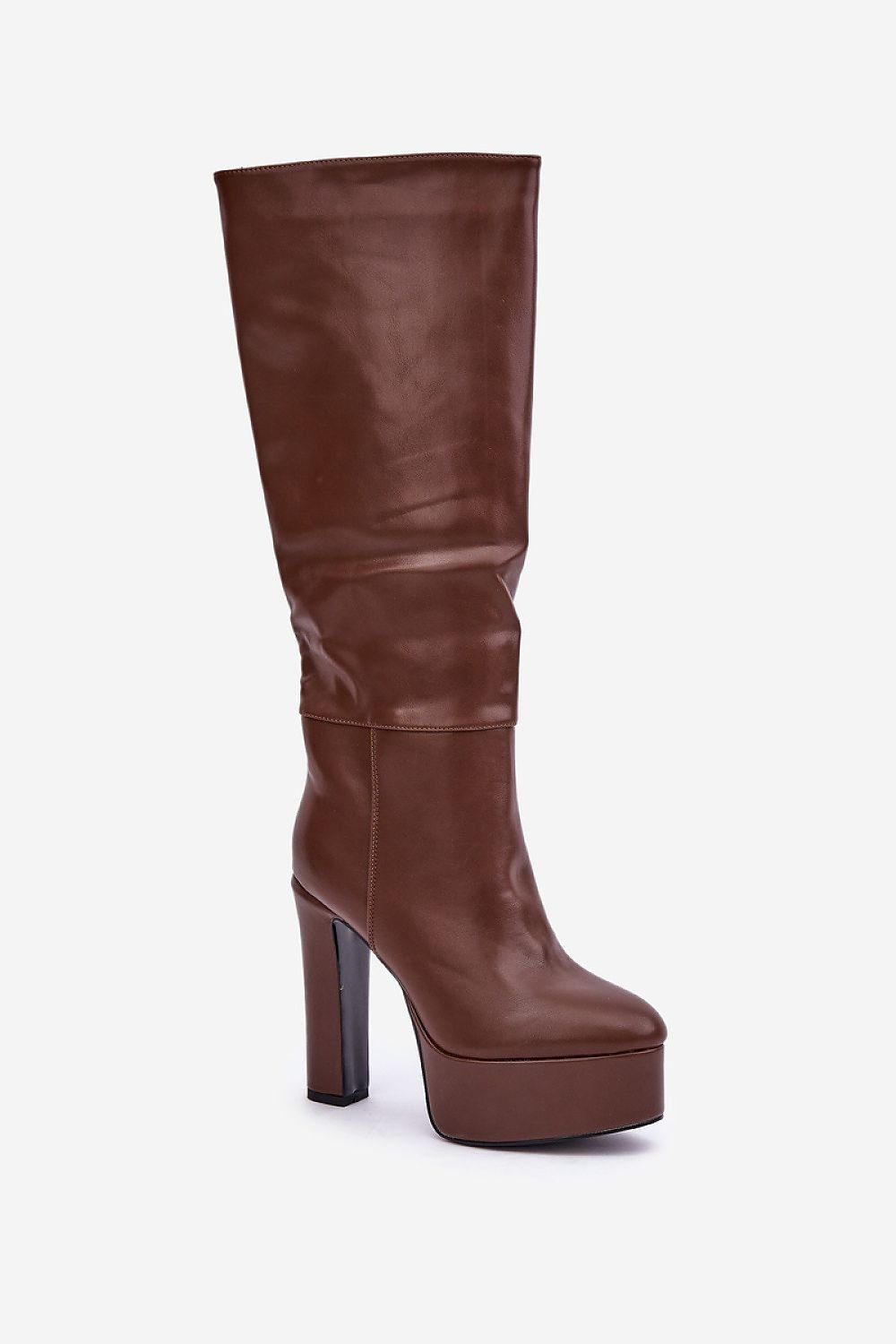 Stiefel mit Absätzen | Step in style