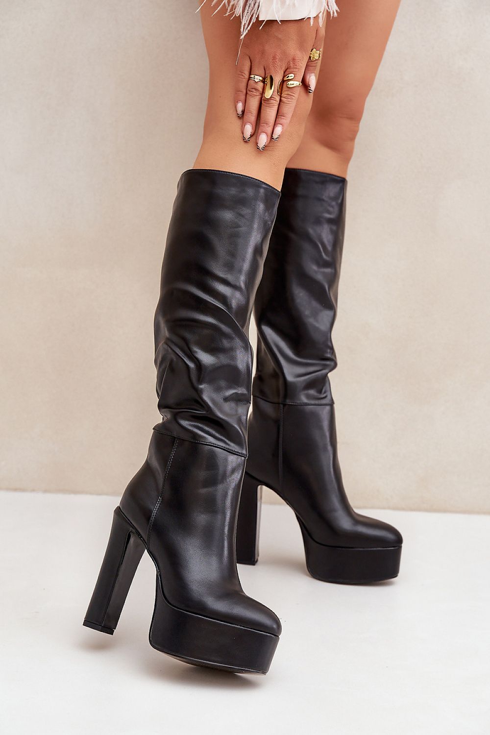Stiefel mit Absätzen | Step in style